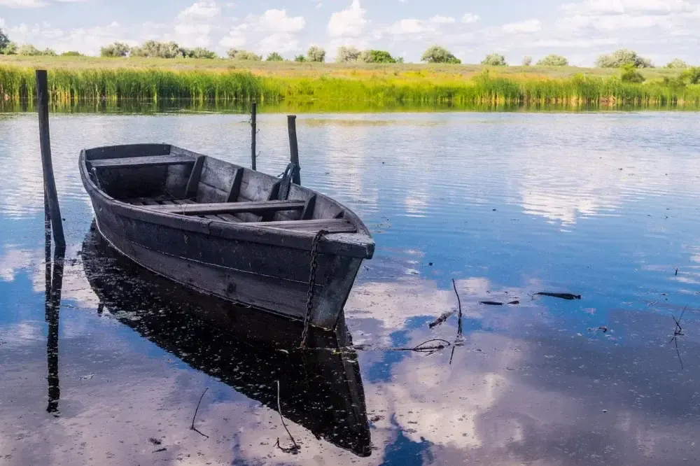 A boat sitting in a Louisiana river