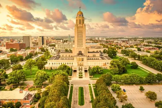 Lincoln, Nebraska skyline and Lincoln State Capitol.