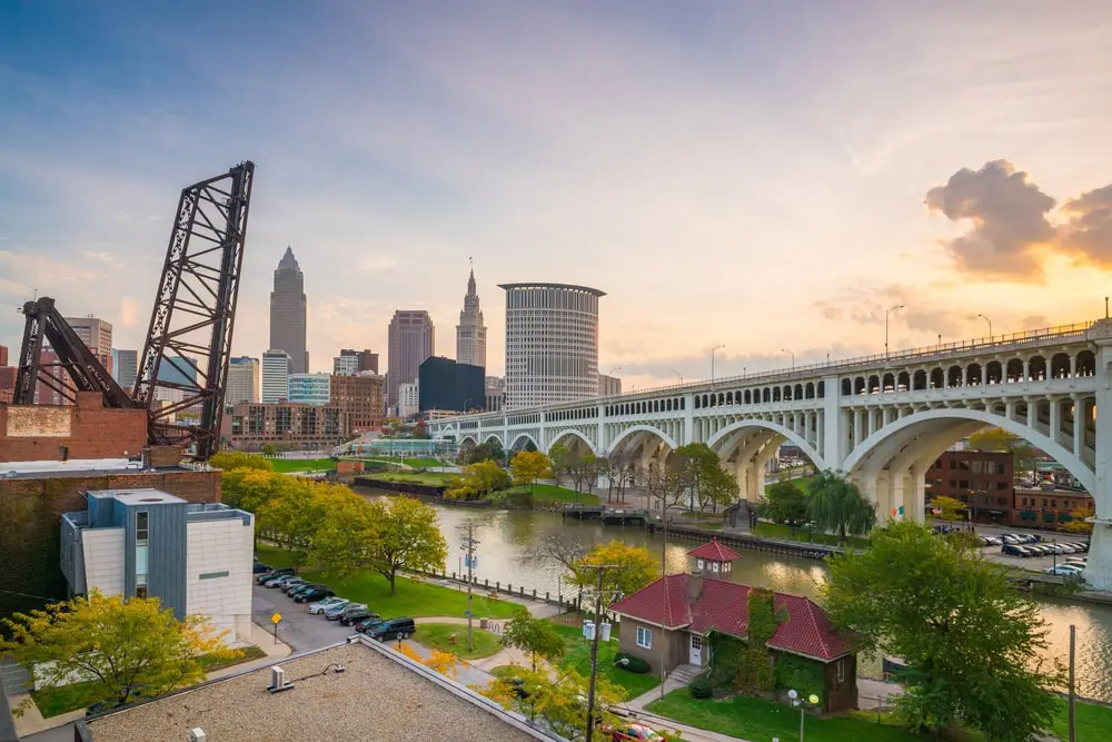 Cleveland, Ohio skyline at sunset